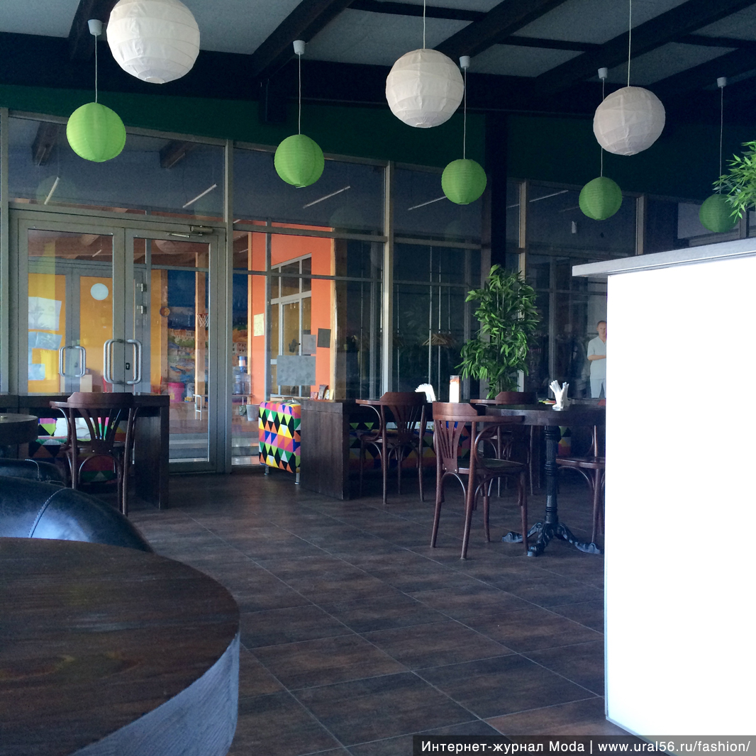Интерьер кафе Зеленый бамбук