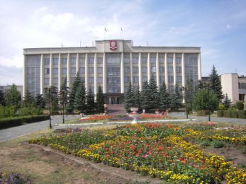Здание администрации Новотроицка