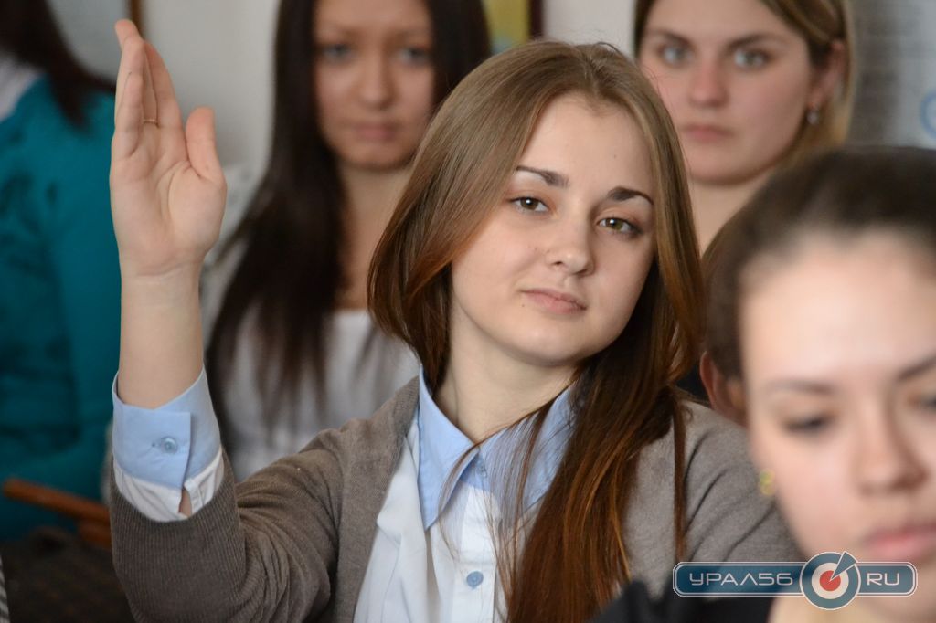 Орские выпускники приняли участие в ток-шоу