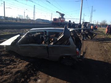 ДТП в Асекеевском районе: столкнулись &laquo;Ока&raquo; и поезд