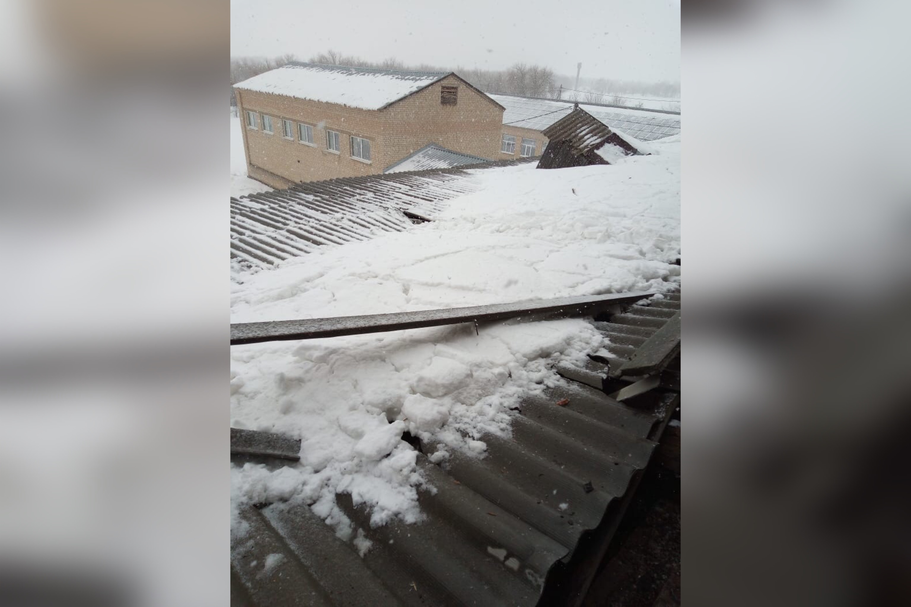 В селе Ясная Поляна в Ташлинском районе обрушилась кровля школы