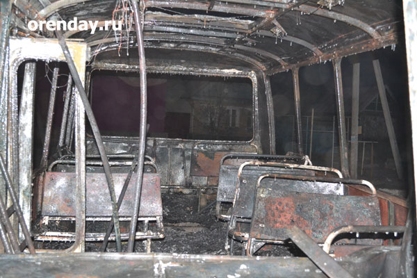 В Оренбурге сгорел автобус