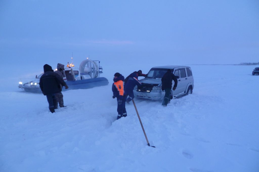 Ириклинских рыбаков унесло на льдине
