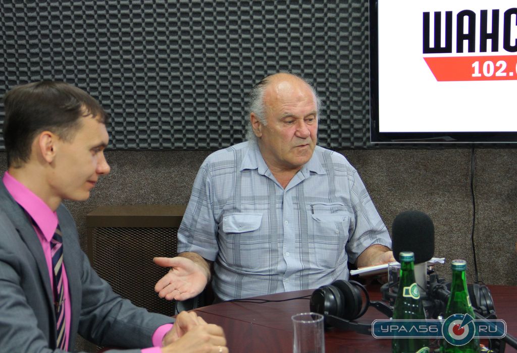Петр Матухнов в эфире программы "Говорим по делу" на радио Шансон в Орске