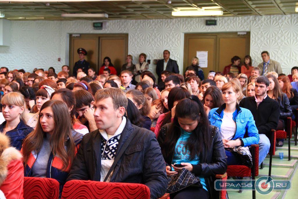Андрей Кураев в Орске, студенты ОГТИ