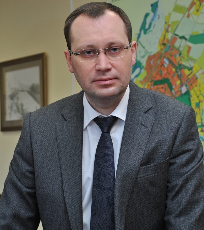 Новый начальник департамента градостроительства и земельных отношений Сергей Бренев