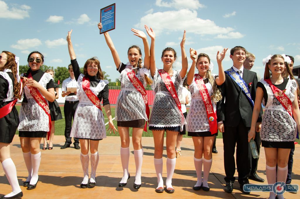 Выпускной класс школы №5 Орска (24.05.2014)