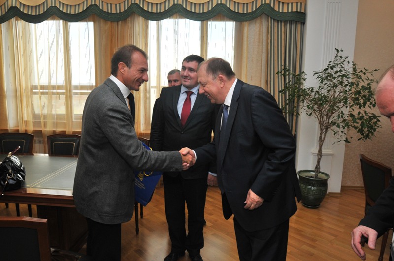 Встреча гостей с ректором Владимиром Ковалевским