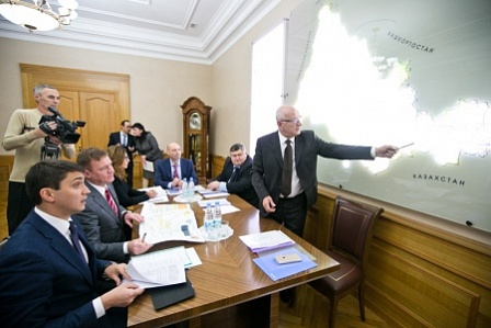 Встреча главы Росавтодора Романа Старовойта с губернатором Оренбуржья Юрием Бергом