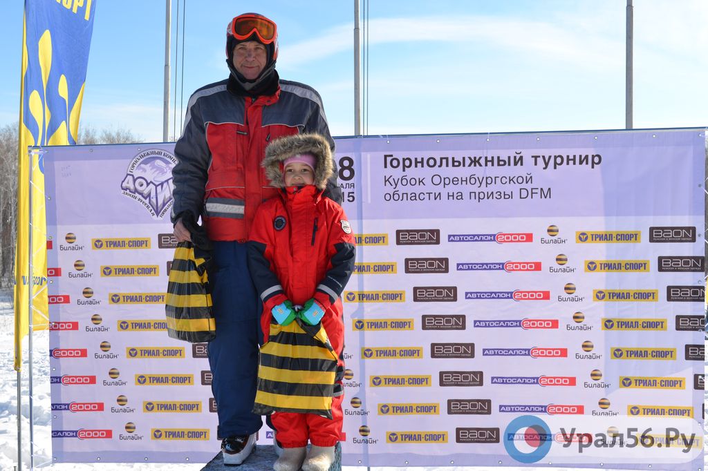 Самая юная участница Соня Пак и самый опытный горнолыжник Михаил Бакунович. Кувандык