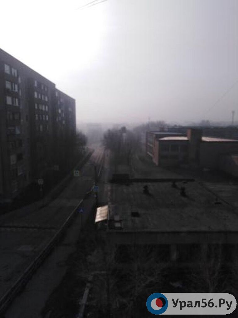 Жители Орска жалуются на смог и вонь в городе