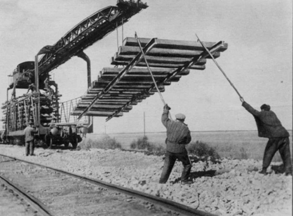 Выясните как происходило строительство новых железных дорог