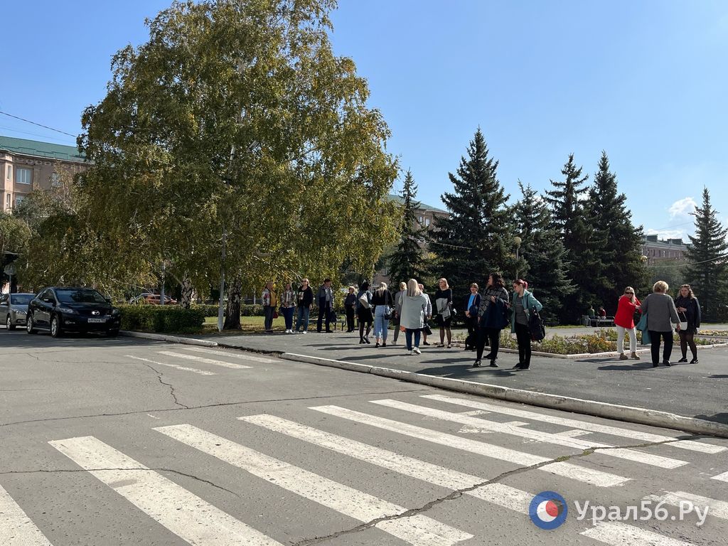 В Орске из-за сообщения о тревоге эвакуировали здание городской администрации