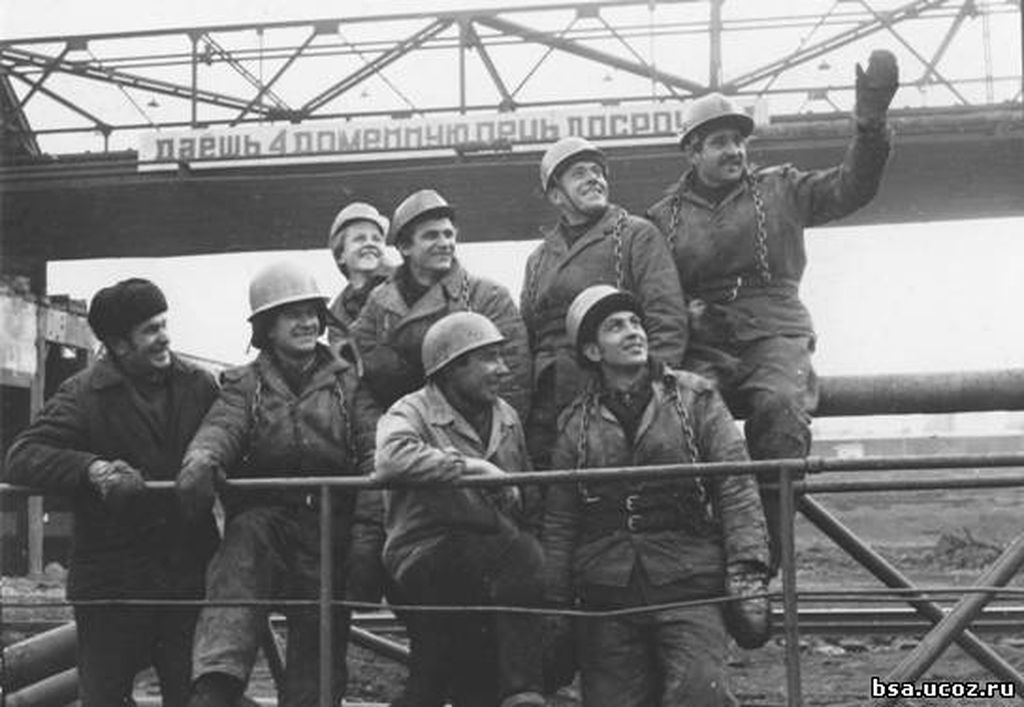 На строительстве доменной печи № 4 ОХМК (1974 год)