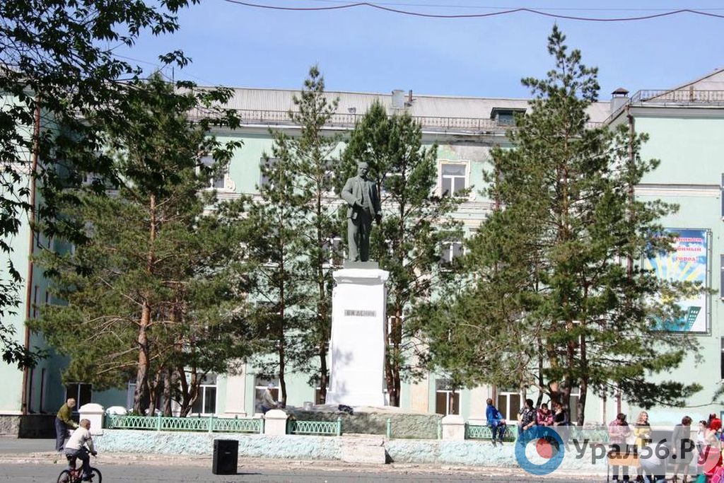 Для ликвидации второй смены к школам Орска могут оборудовать пристрои