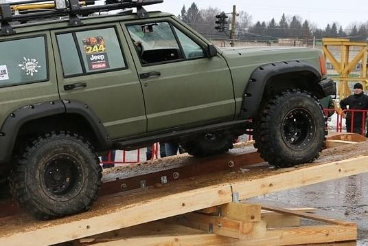 Внедорожный клуб Low Gear приглашает на семейное мероприятие «Чертовы качели»