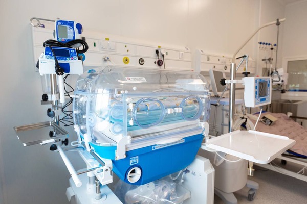 В реанимации. Источник фото: ГАУЗ «ООКИБ»