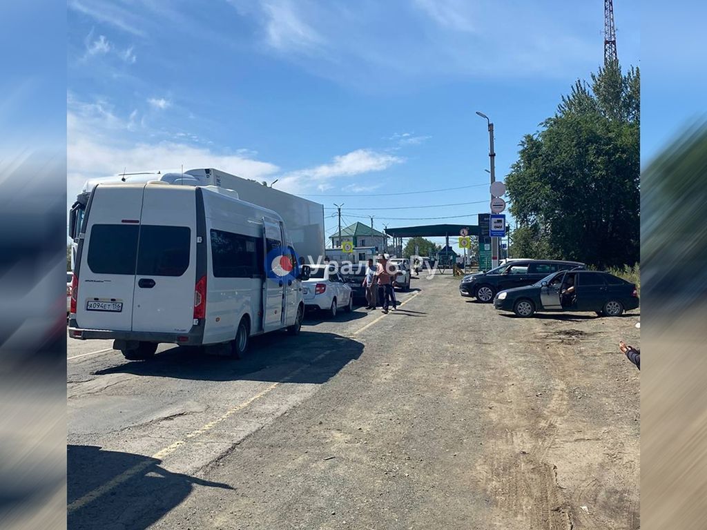 В очереди на АПП Орска всего несколько машин, 30.06.2025