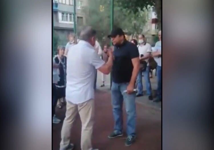 Алексей Навальный прокомментировал разборки орских кандидатов в депутаты