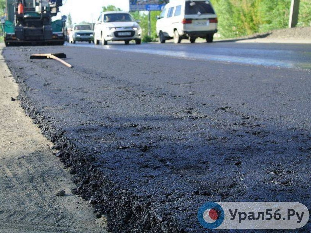 Свежий слой асфальта, фото из архива