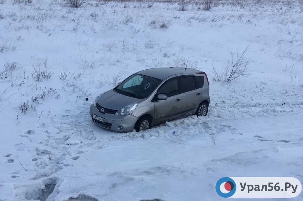 Страшная авария под Орском: камень пробил лобовое стекло, водитель погиб