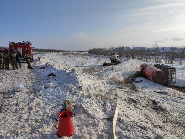 Разлив нефтепродуктов в Оренбургской области: прокуратура держит ситуацию на контроле 