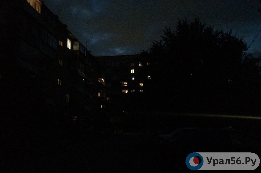 Двор в центре Орска