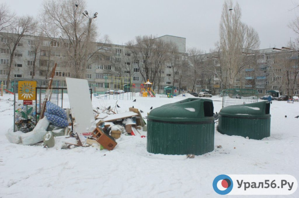 Суд обязал мэрию Оренбурга увеличить количество мусорных контейнеров