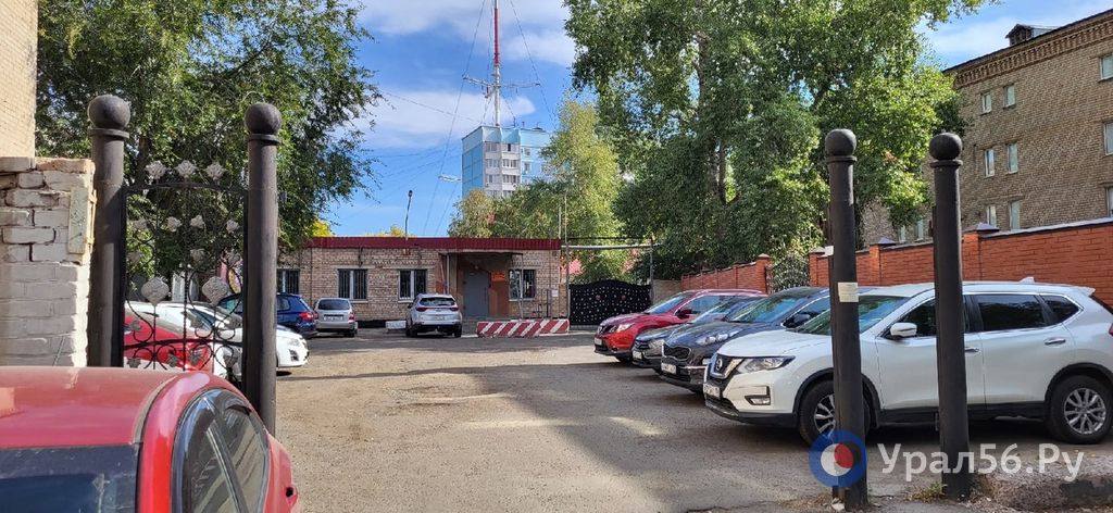 У КПП облвоенкомата в Оренбурге. Фото из архива