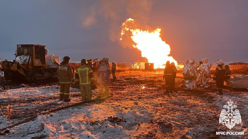 Тушение пожара в Асекеевском районе, фото МЧС России