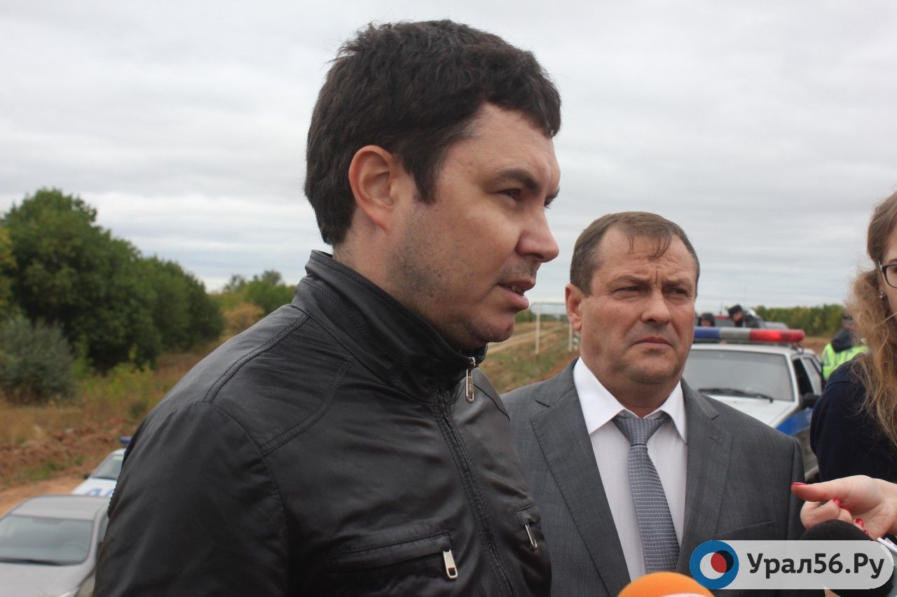 Виктор Железнов и Михаил Маслов на митинге работников ООО «СГЦ «Вишневский», 2017 год