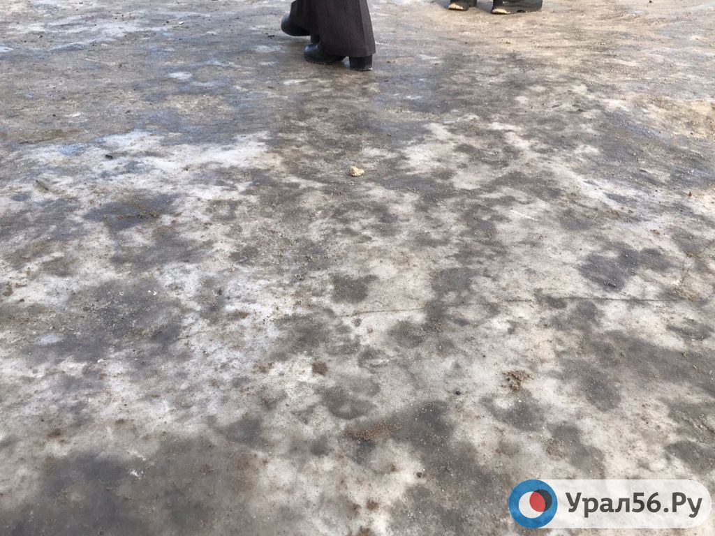 Тротуары на другой стороне площади Васнецова, 11.01.2020