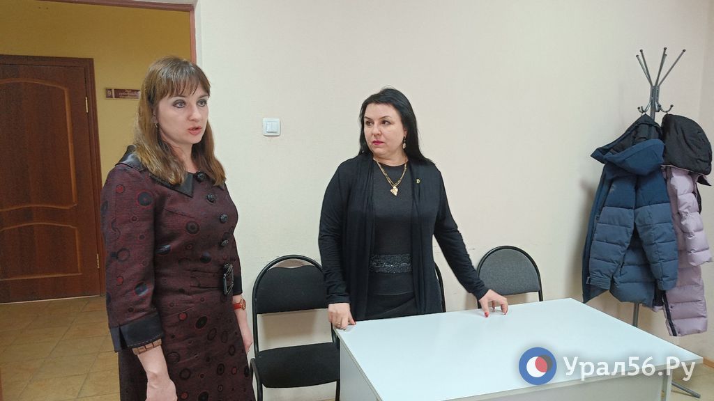 Кристина Летяго и адвокат Юлия Баглай в зале суда