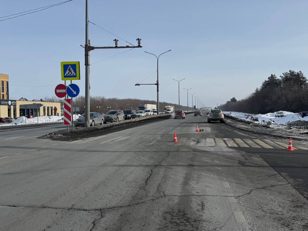 На месте аварии. Фото: УМВД России по Оренбургской области.