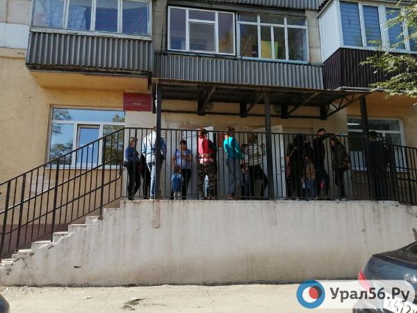Очередь в поликлинику в Орске