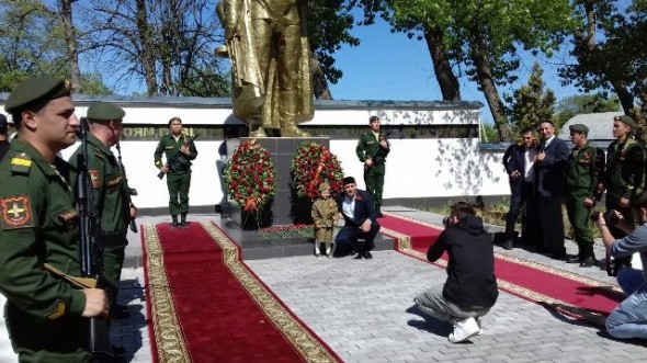 Волонтеры из Чечни ищут в Оренбургской области родных солдат, погибших под Грозным в годы ВОВ