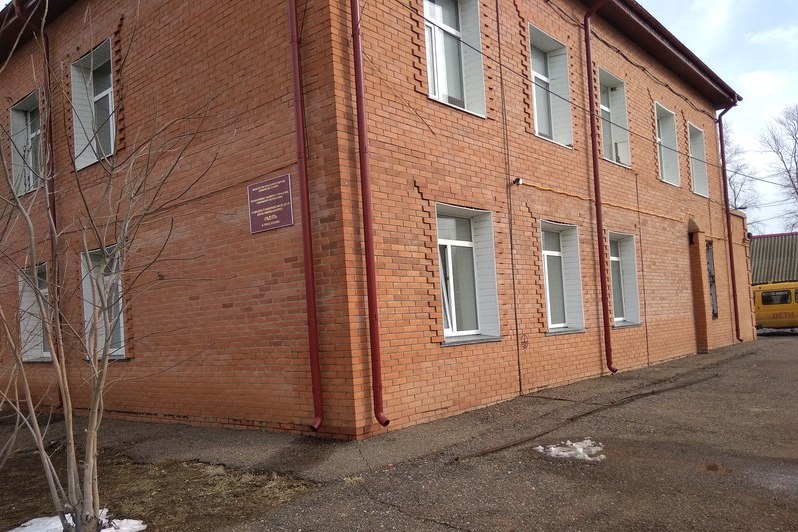 В Бузулуке экс-директор скандального детского центра «Радуга» требовал, чтобы сотрудник отдавал ему часть зарплаты 