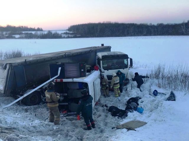 Среди девяти погибших в крупном ДТП в Башкортостане житель Оренбургской области