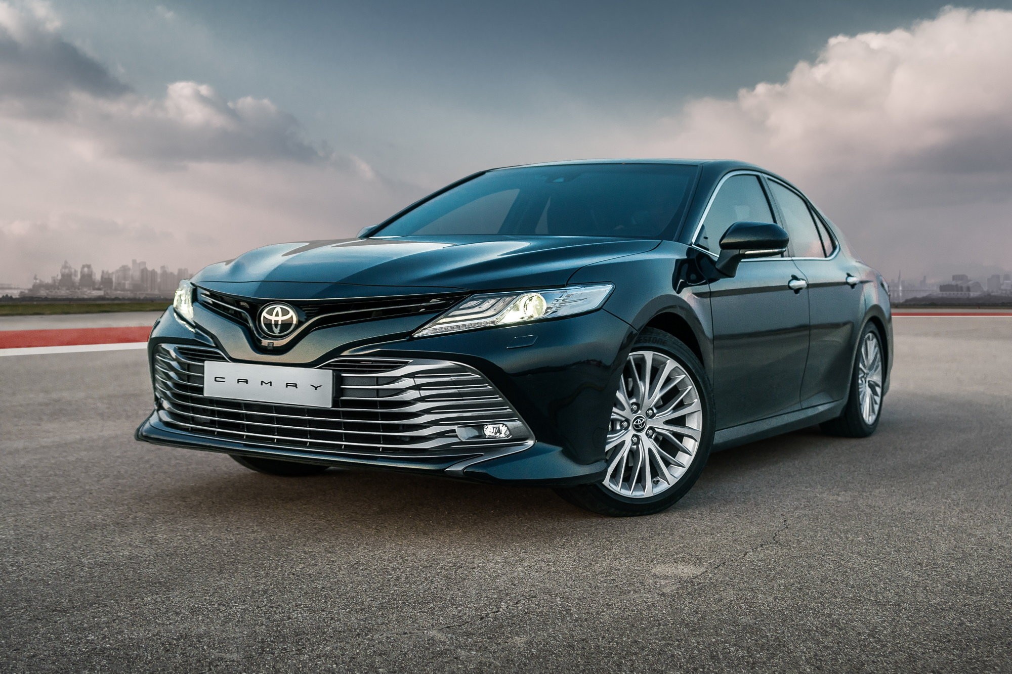 Банк «Оренбург» со второй попытки купил автомобиль Toyota Camry почти за 3 млн рублей
