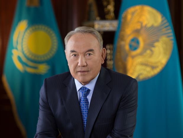 Нурсултан Назарбаев распорядился перевести казахский алфавит на латиницу