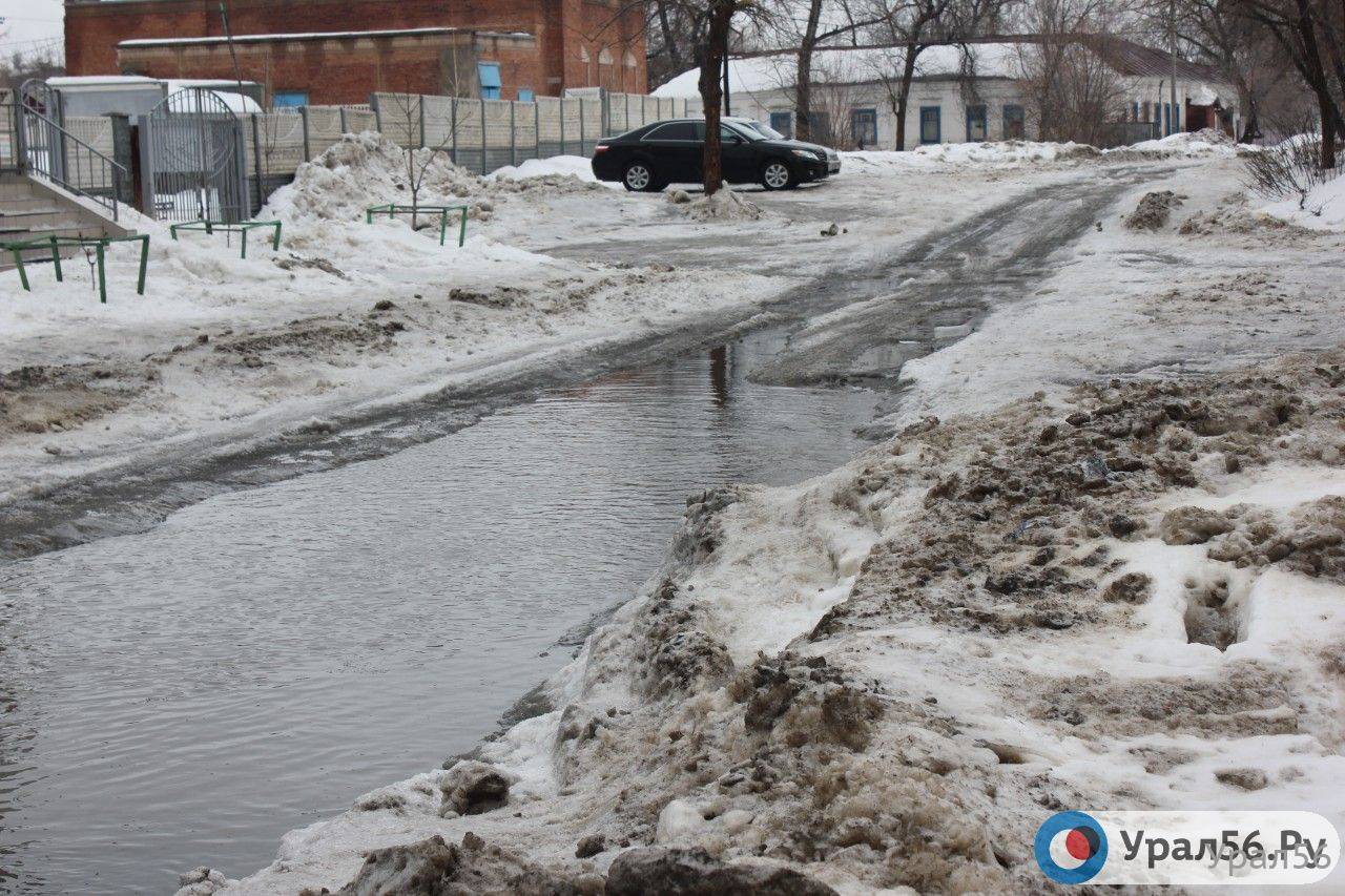 Типичный пейзаж в Оренбурге в марте