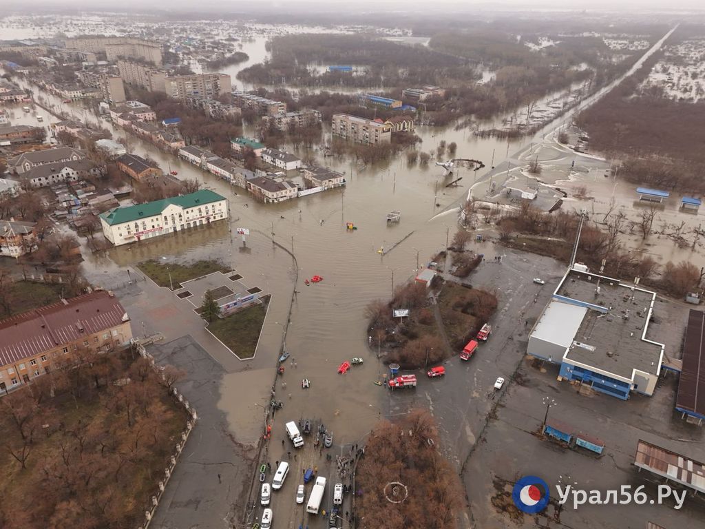 Вид на Орск во время потопа