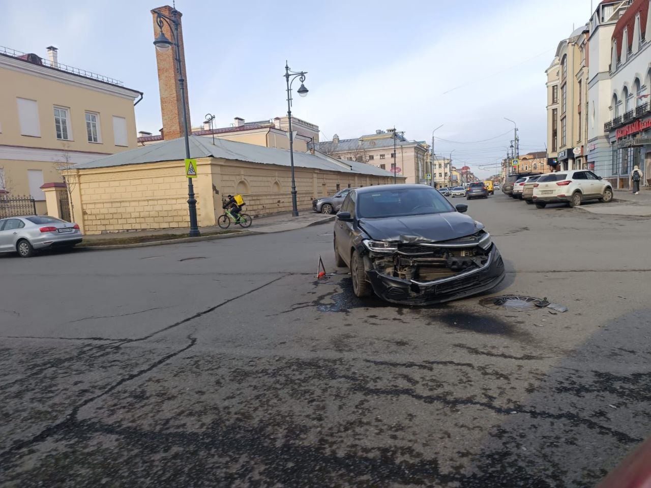 Авария на пересечении улиц Правды и Пролетарской, фото местных жителей