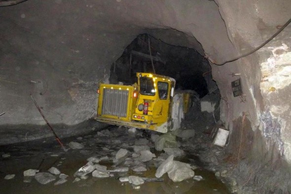 Следственный комитет опубликовал фото из рудника Гайского ГОКа, где погиб рабочий