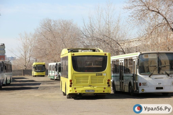 В Оренбурге дачные автобусы изменят график работы из-за празднования Дня России