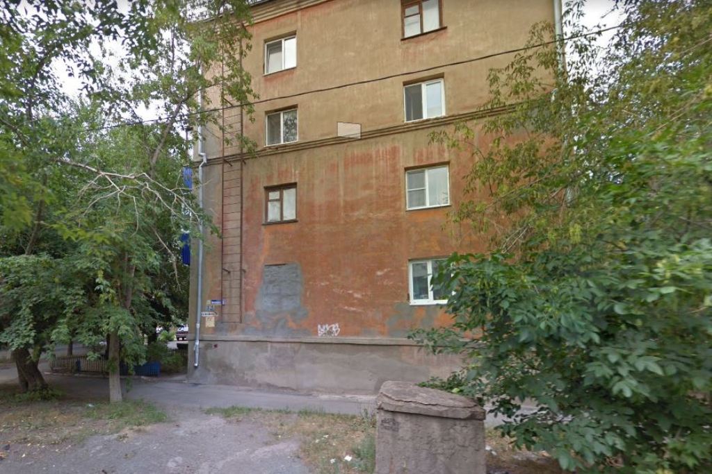 Дом № 13 по проезду Металлургов в Орске