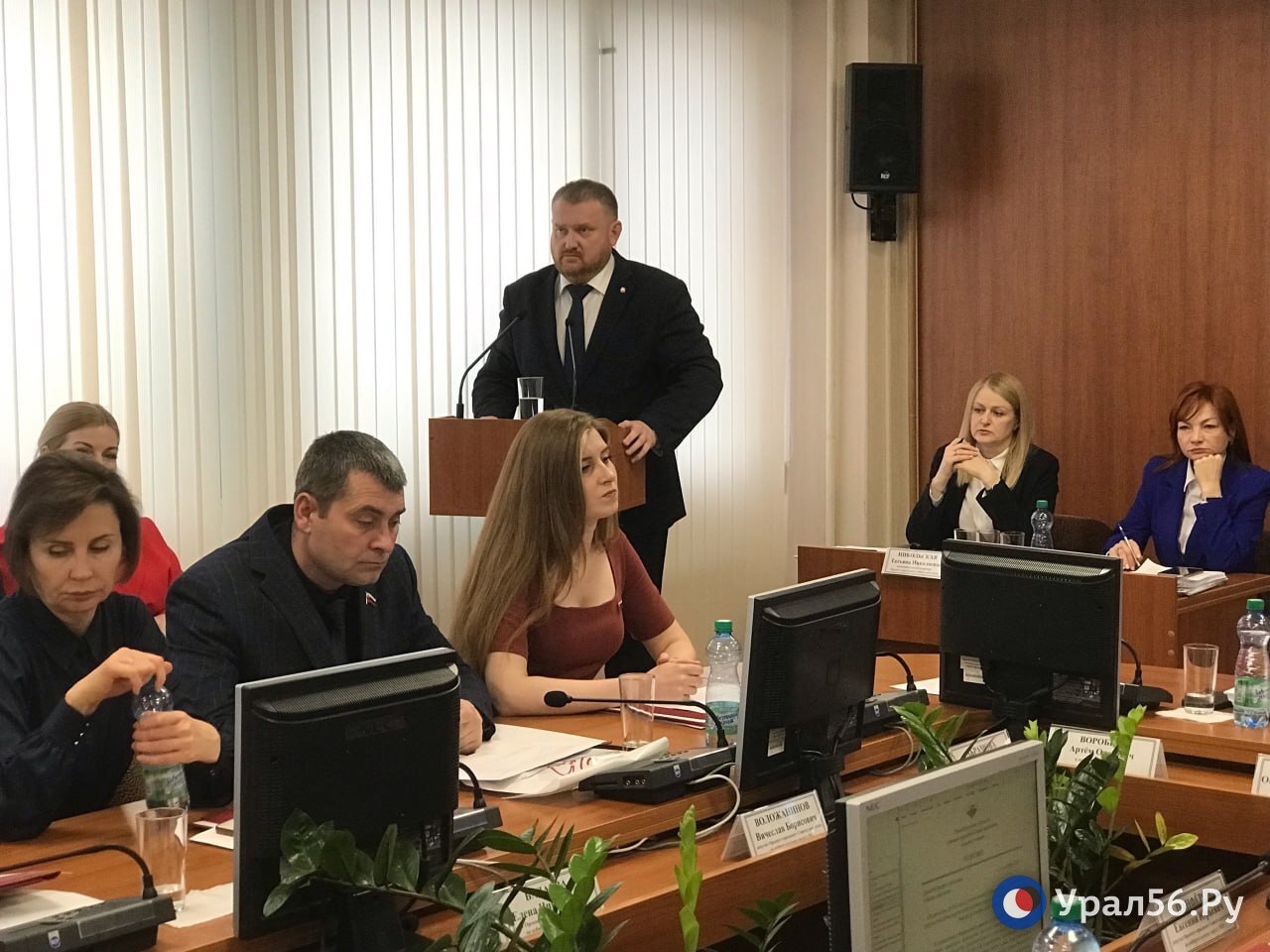 Отчет главы во время заседания горсовета