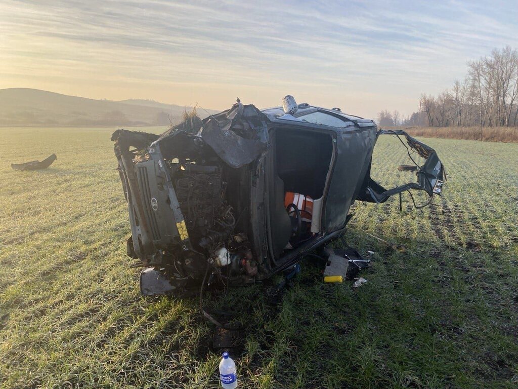 Автомобиль после аварии. Фото: УМВД России по Оренбургской области