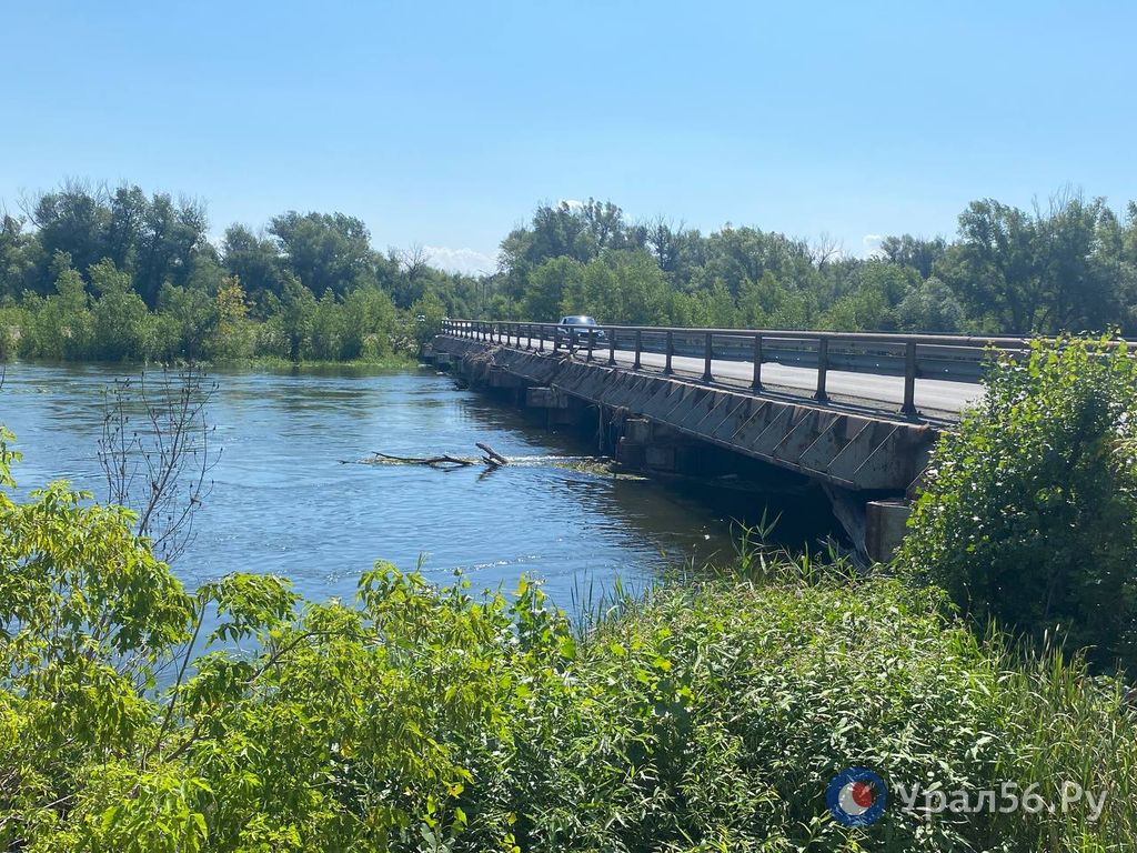 Река Урал в районе Орска, фото из архива