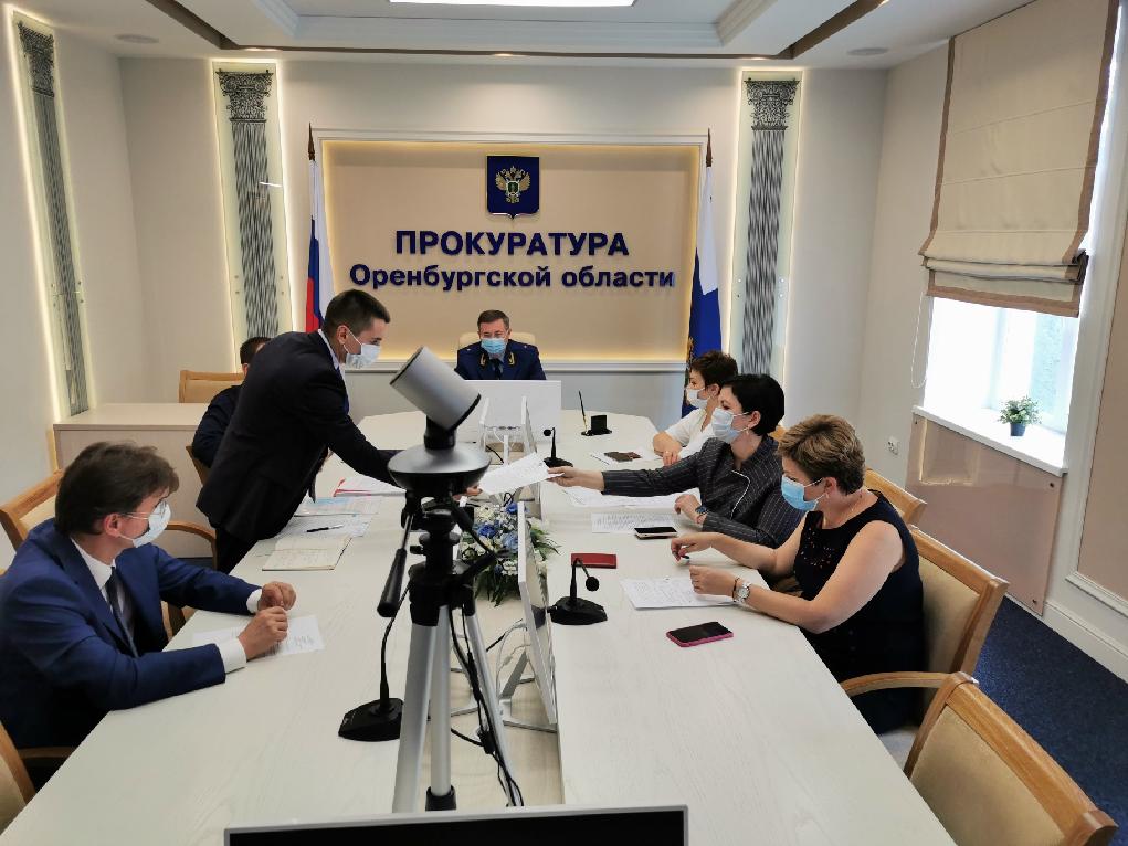 Конкурс на поставку детского питания: прокуратура объявила предостережение начальнику управления образования Оренбурга
